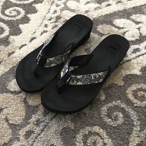 Women’s Teva Size 11 Sandals